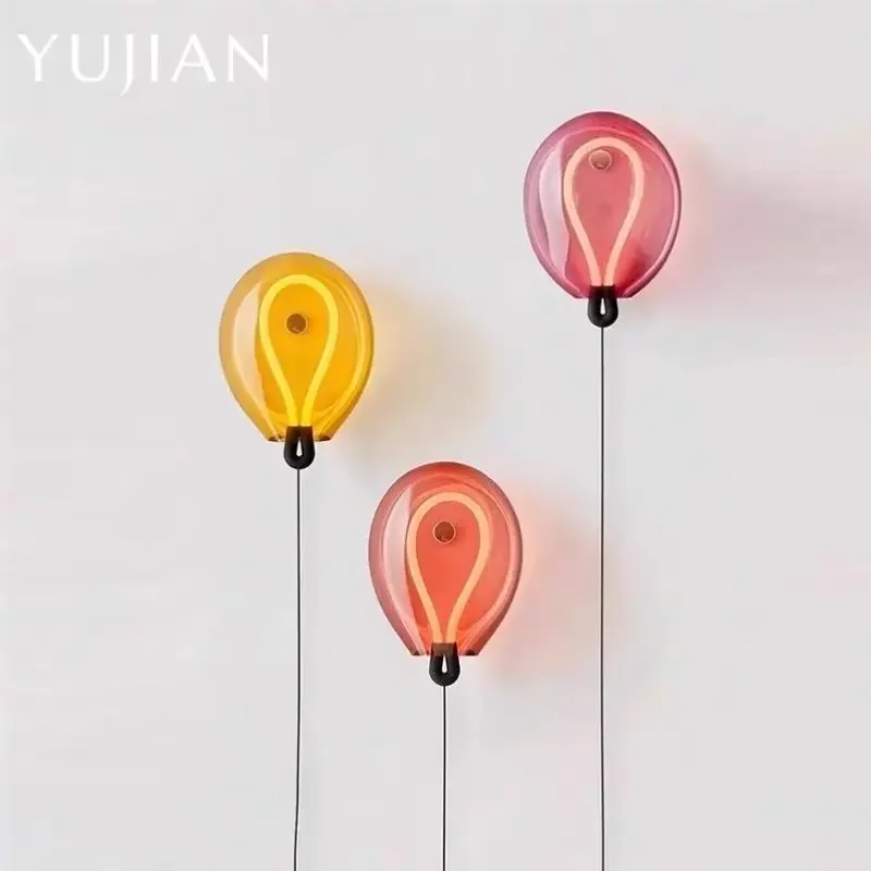 مصباح جداري إبداعي على شكل بال - مراجعة Led Balloon Light وسعره